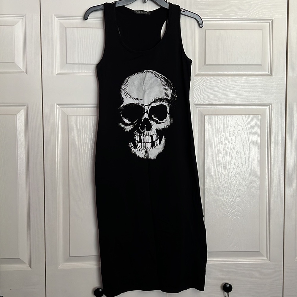 Pinky Star blk tank dress w/ large skull, fits like Medium